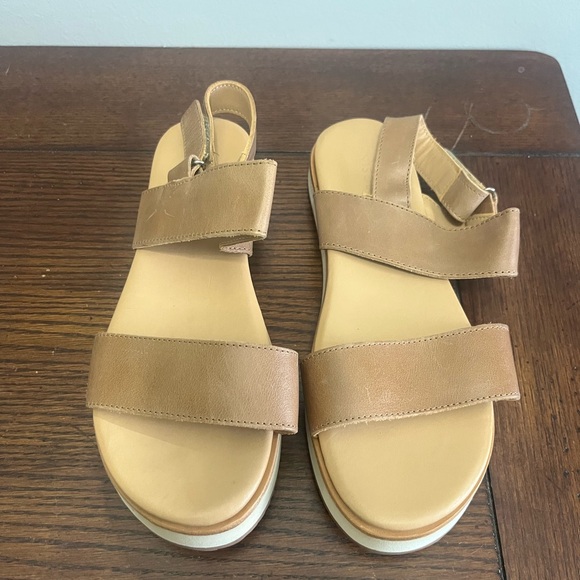 Nisolo flatform sandals almond beige color size 7.5 NEW - Picture 5 of 8